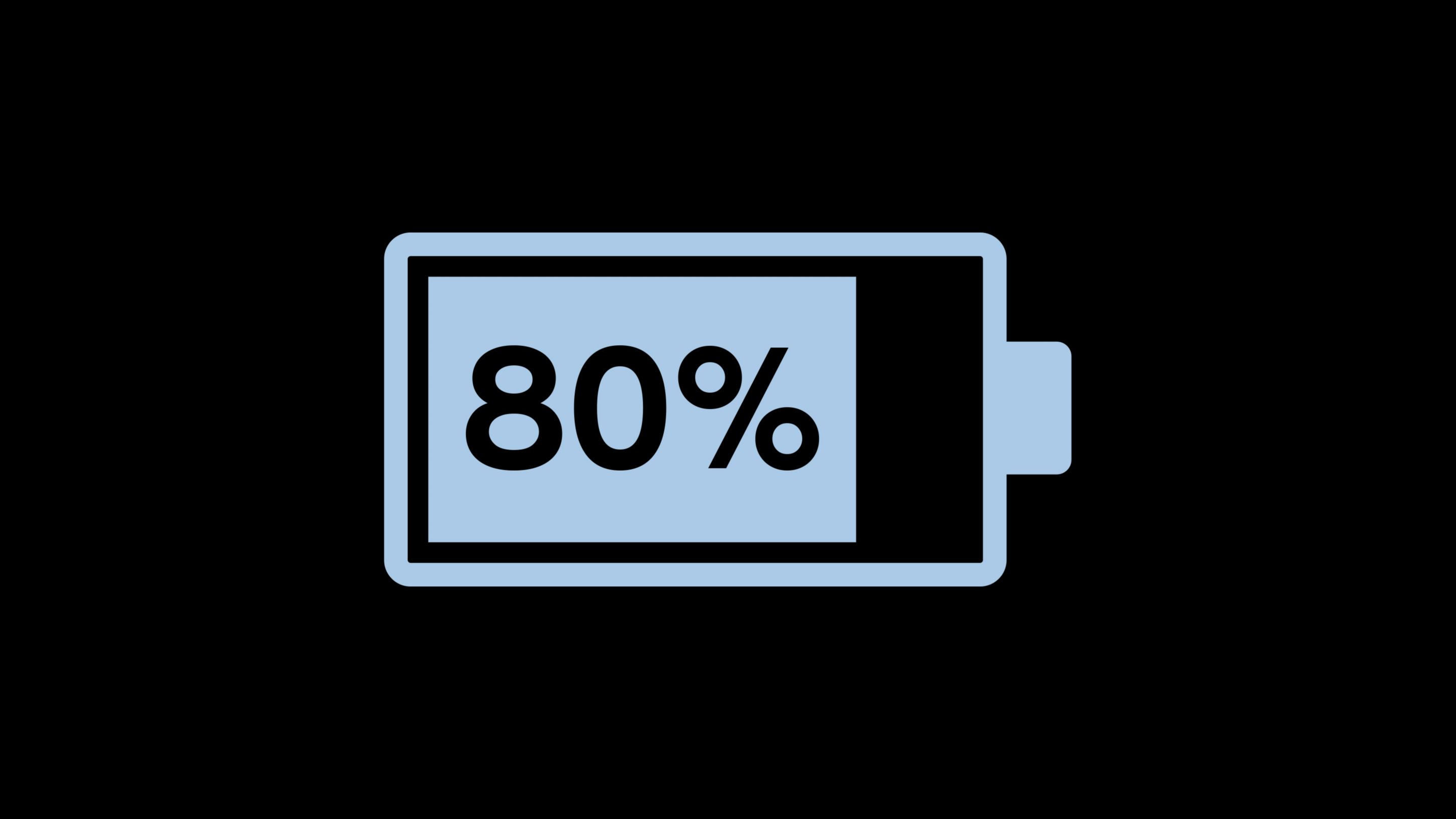 Akkumulátor ikon, amely 80% töltöttséget mutat. Kék színben, fekete háttér előtt.