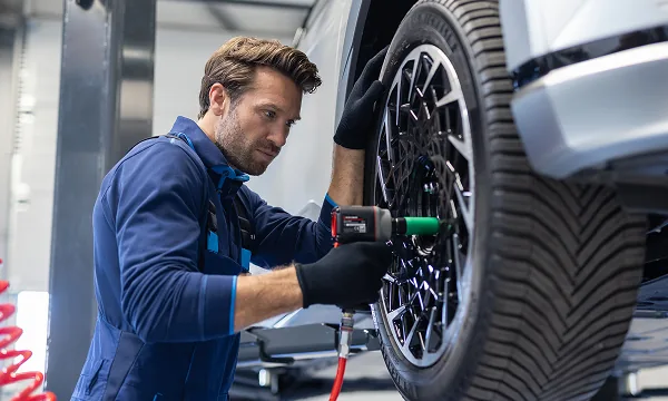 Hyundai keréktárcsa- és abroncsszerviz.